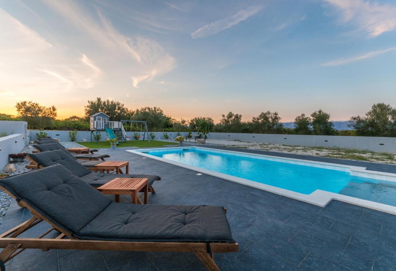 Villa Perini Dvori Donji Zemunik Exterior foto