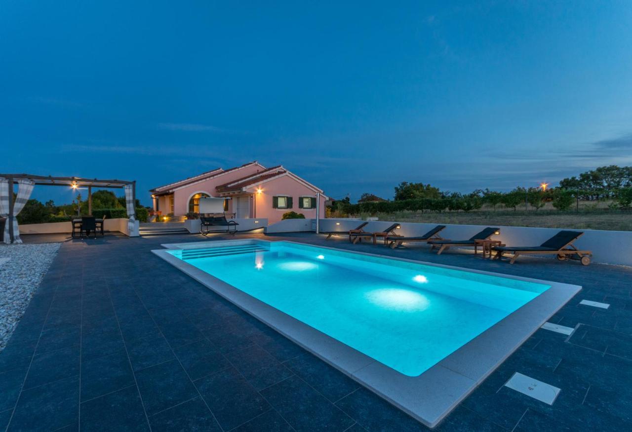 Villa Perini Dvori Donji Zemunik Exterior foto
