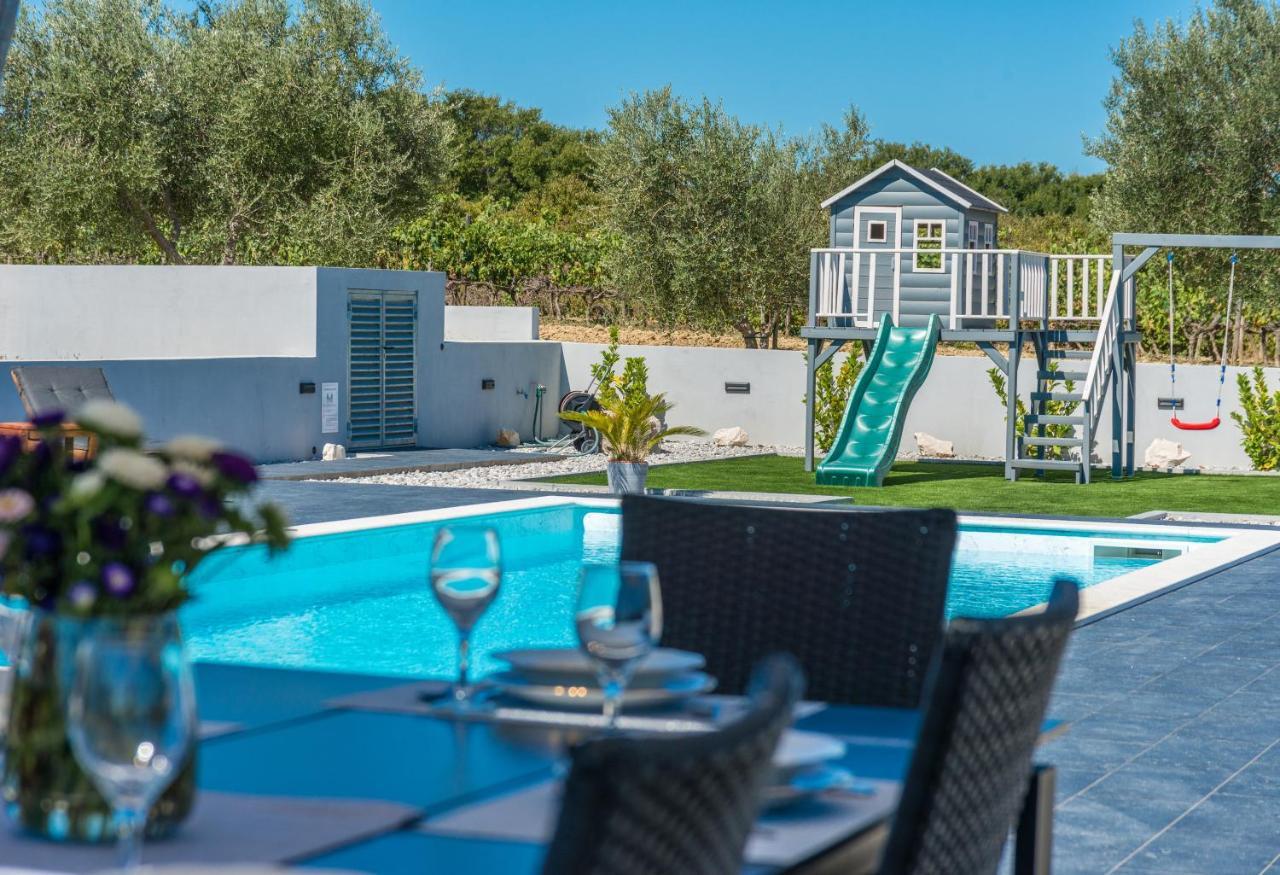 Villa Perini Dvori Donji Zemunik Exterior foto
